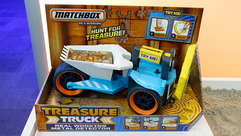 Illustration for article titled There's a Working Metal Detector On This Treasure-Hunting Toy Truck